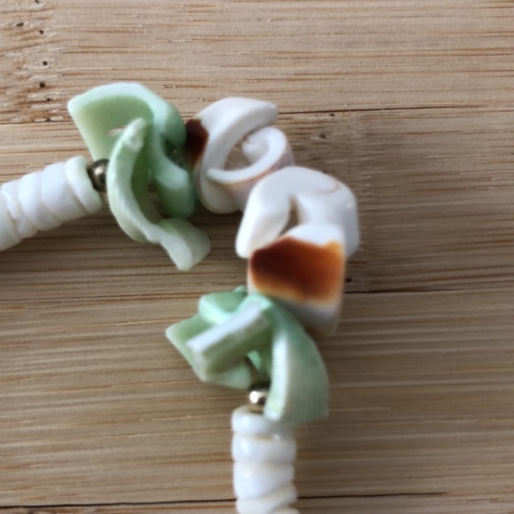 Vintage puka shell bracelet - Picture 5 of 7